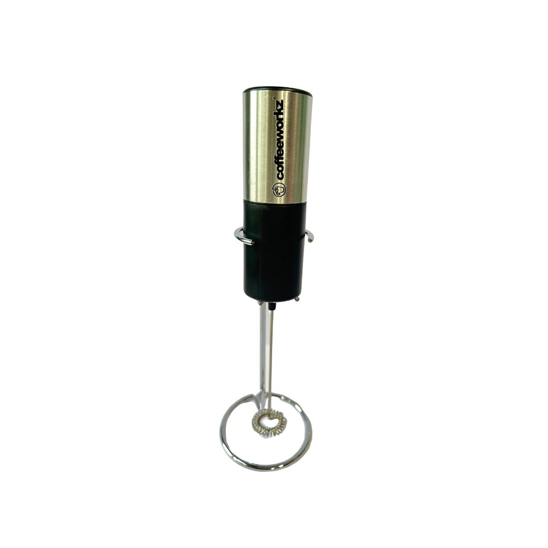 Battery-Operated Milk Frother with Stand – Portable Handheld Electric Foam Maker for Coffee, Lattes, and Cappuccinos​